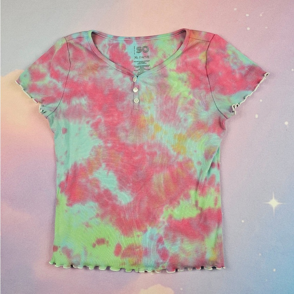 SO Tie Dye Henley Top Girls 14/16 Pink Green Blue Excellent‎ Lettuce Edge Ribbed